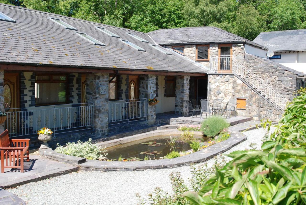 Bryn Llys For The Zip Wire Villa Bethesda Exterior photo